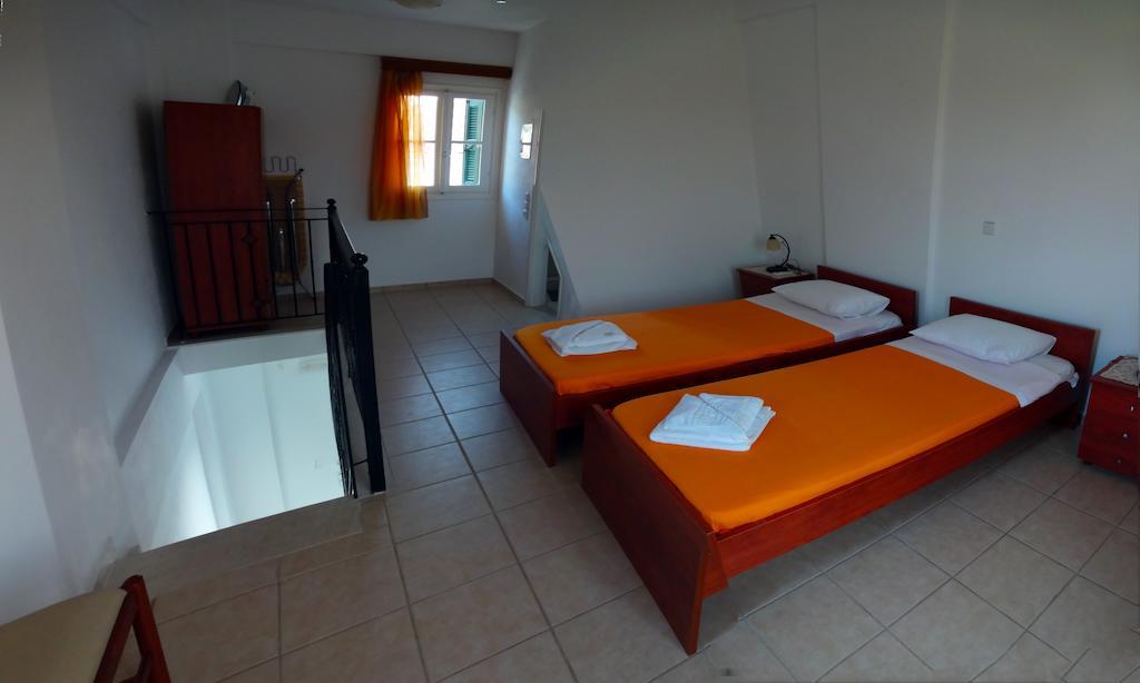 Iriana Village Inn Stavros  Habitación foto